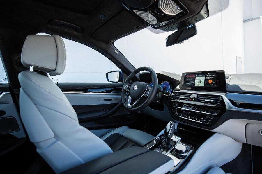 Интерьер Alpina B5 Bi-Turbo Limousine (G30) 2017 года  (WW) (фото 14 из 22)